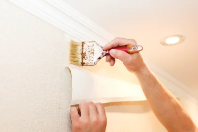 Pose de papier peint à Bouchon — revêtements muraux et toiles de verre